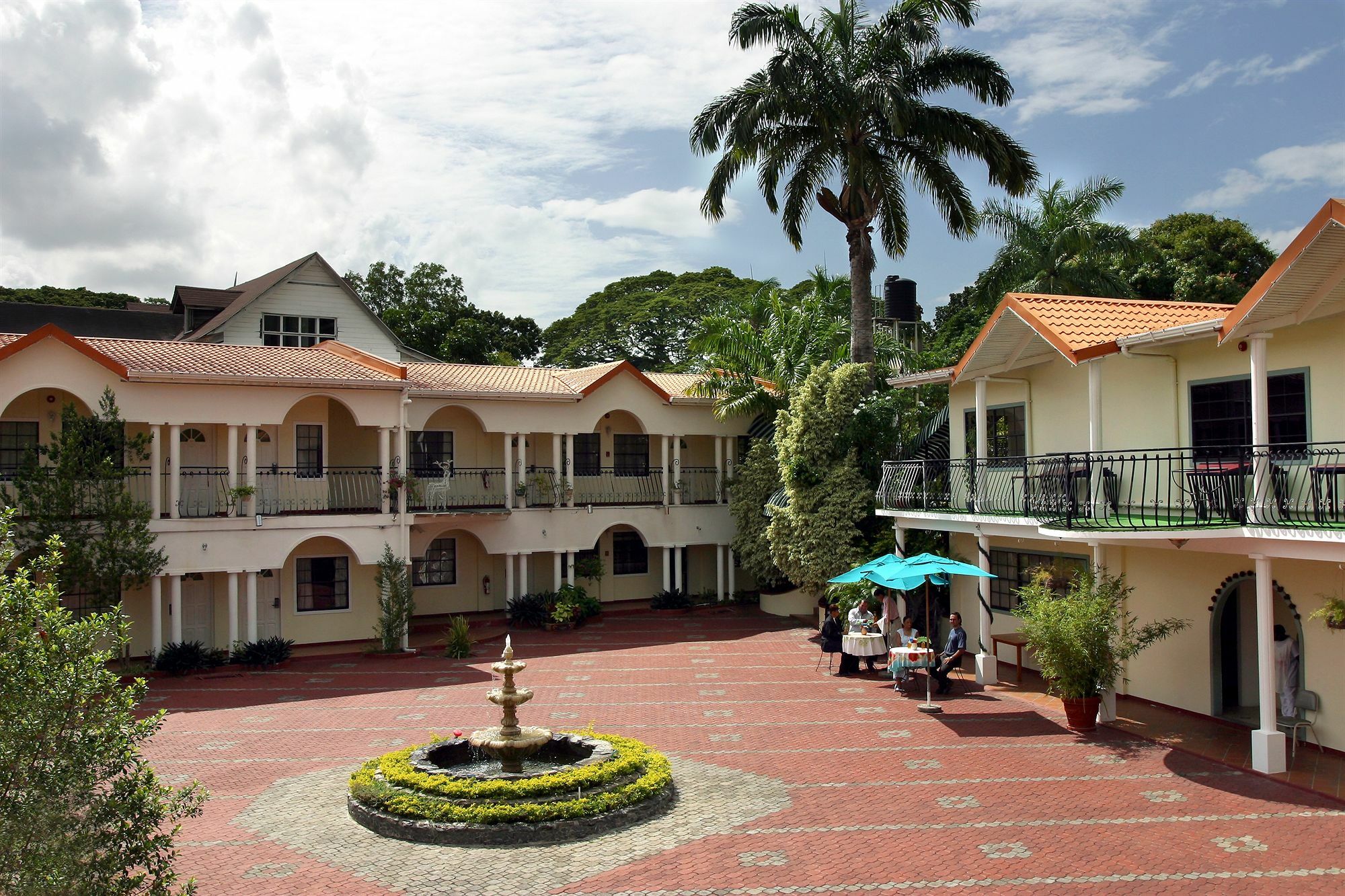 The Chancellor Hotel Port of Spain Extérieur photo